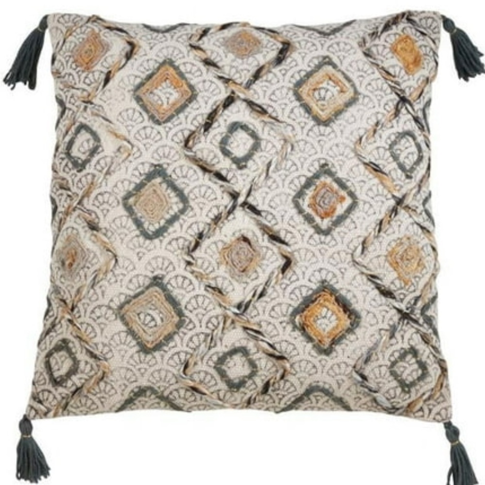 SARO LIFESTYLE Lauren Collection Block Print Embroidered PillowTasseled Corners